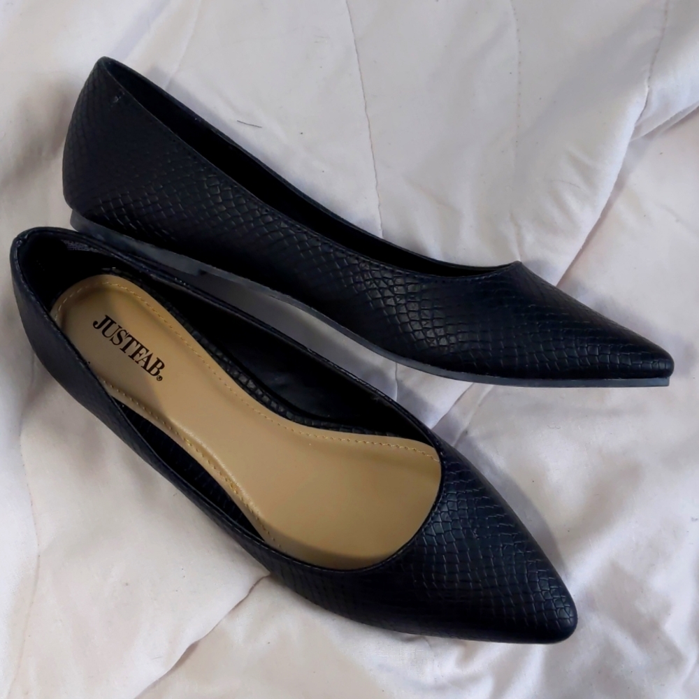 JustFab Keep Cool ballet flats